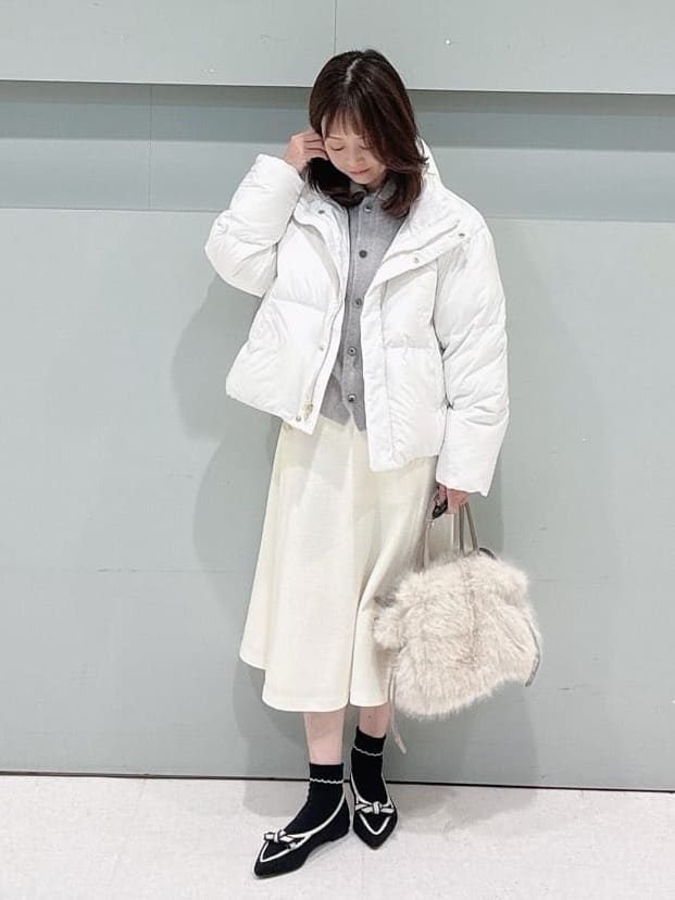 makiさんの「UNTITLED｜【トレンド/撥水機能/防寒】ショートダウンコート」を使ったコーディネート