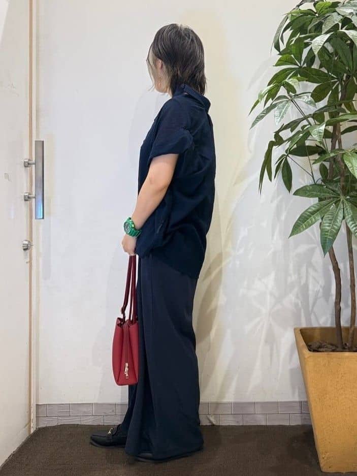 misakiさんの「SHOO･LA･RUE｜【前後2WAY/洗える】さらっと着られるサロペット」を使ったコーディネート