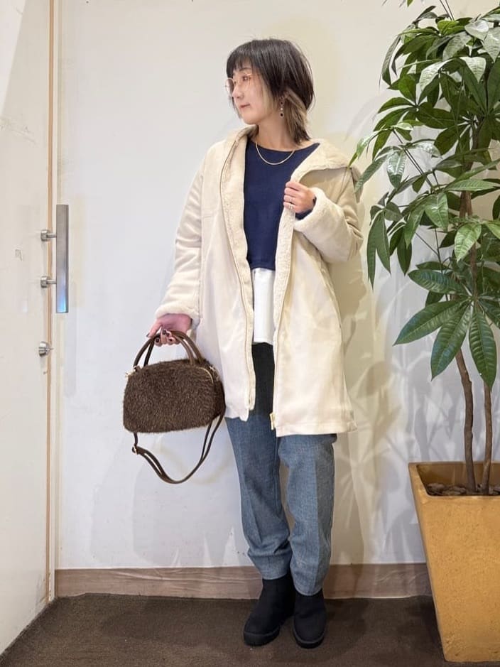 misakiさんの「SHOO･LA･RUE｜【S-LL】気になる腰回りをカバー レイヤード風ドッキングトップス」を使ったコーディネート