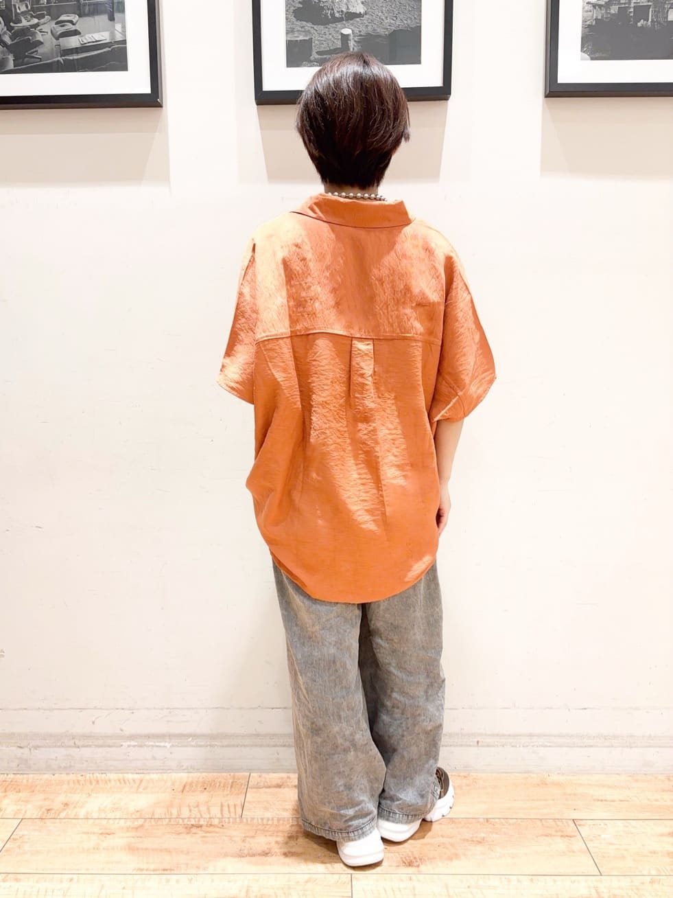 かふぇもか。さんの「SHOO･LA･RUE｜【洗える/S-LL/5分袖】1枚でも羽織としても。さらさらドレープシャツ」を使ったコーディネート