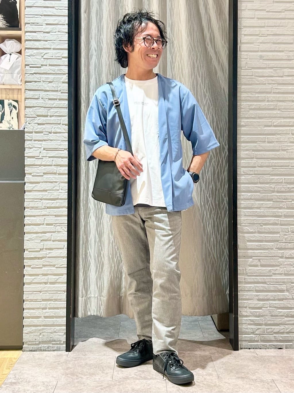KENJI Iさんの「THE SHOP TK｜五分袖カーディガン+半袖Tシャツセットアイテム 洗濯機OK」を使ったコーディネート