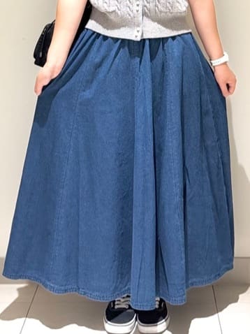 Liriさんの「Dessin｜ケーブルカーディガン」を使ったコーディネート