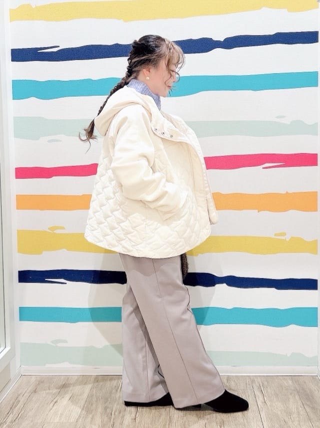 Peeさんの「SHOO･LA･RUE｜【洗濯機可/S-LL/高レビュー】上品シルエットで美しい イージーワイドパンツ」を使ったコーディネート