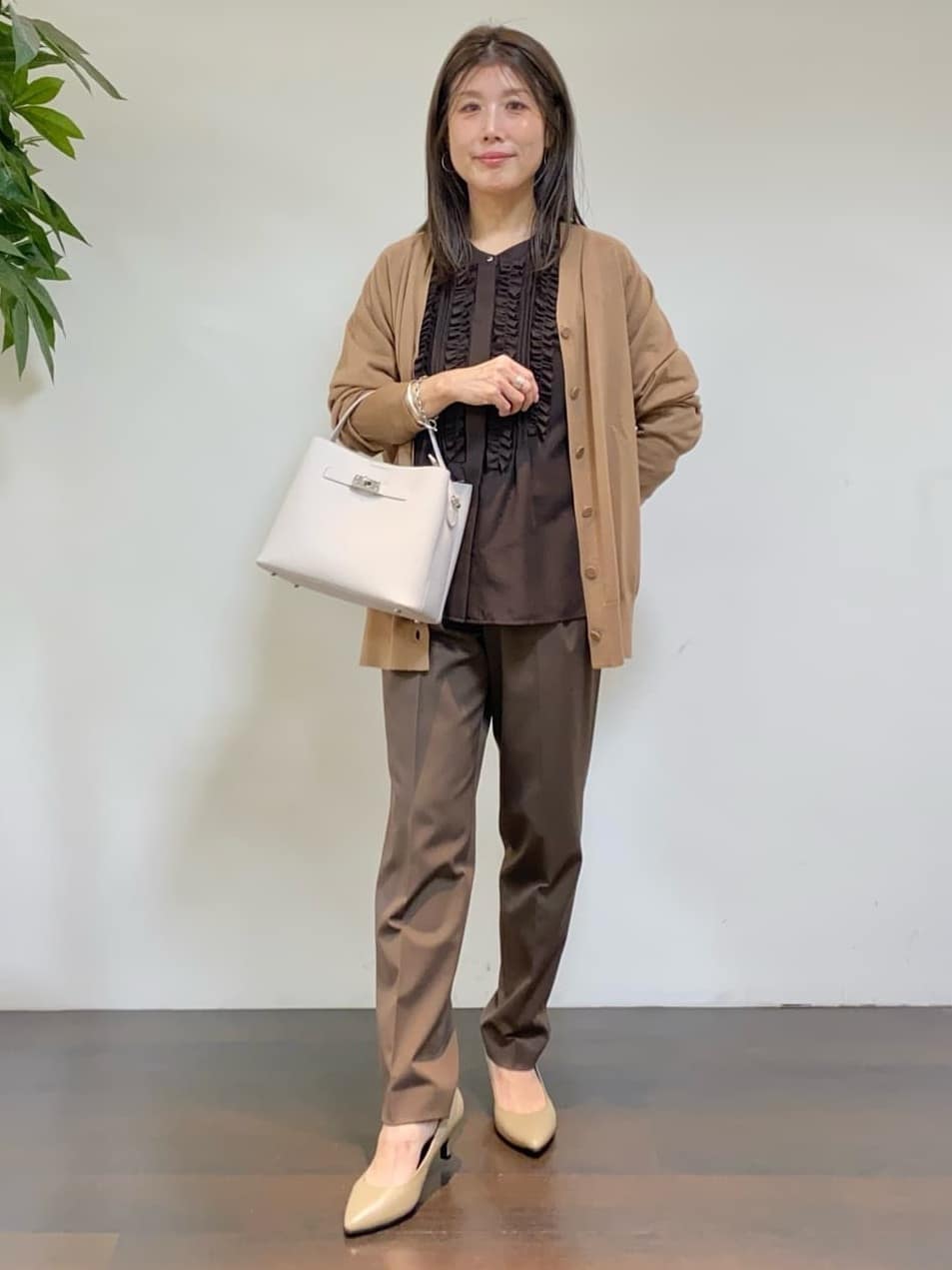 tomoさんの「UNTITLED｜【追加/新色】エアリーワンハンドルバッグ」を使ったコーディネート
