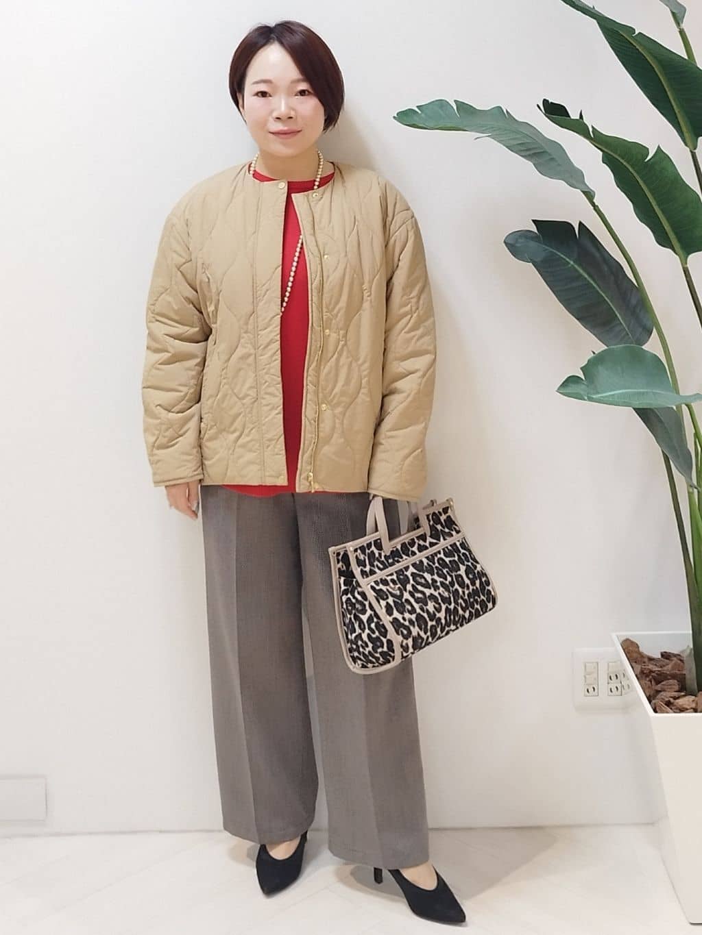 s u g iさんの「UNTITLED｜【8色展開/体型カバー】魅せるタイムレスニット」を使ったコーディネート