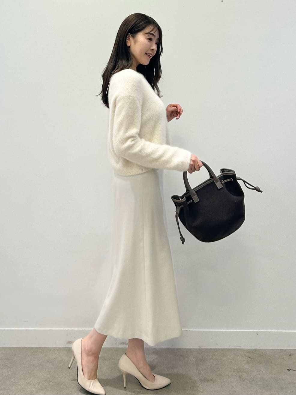 hayaseさんの「COUP DE CHANCE｜【フォックス混】ショート丈ニットトップス」を使ったコーディネート