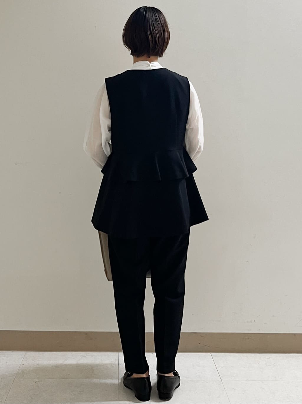 あかねさんの「OPAQUE.CLIP｜フリルペプラムジレ／セットアップ対応可【洗濯機洗い可】」を使ったコーディネート