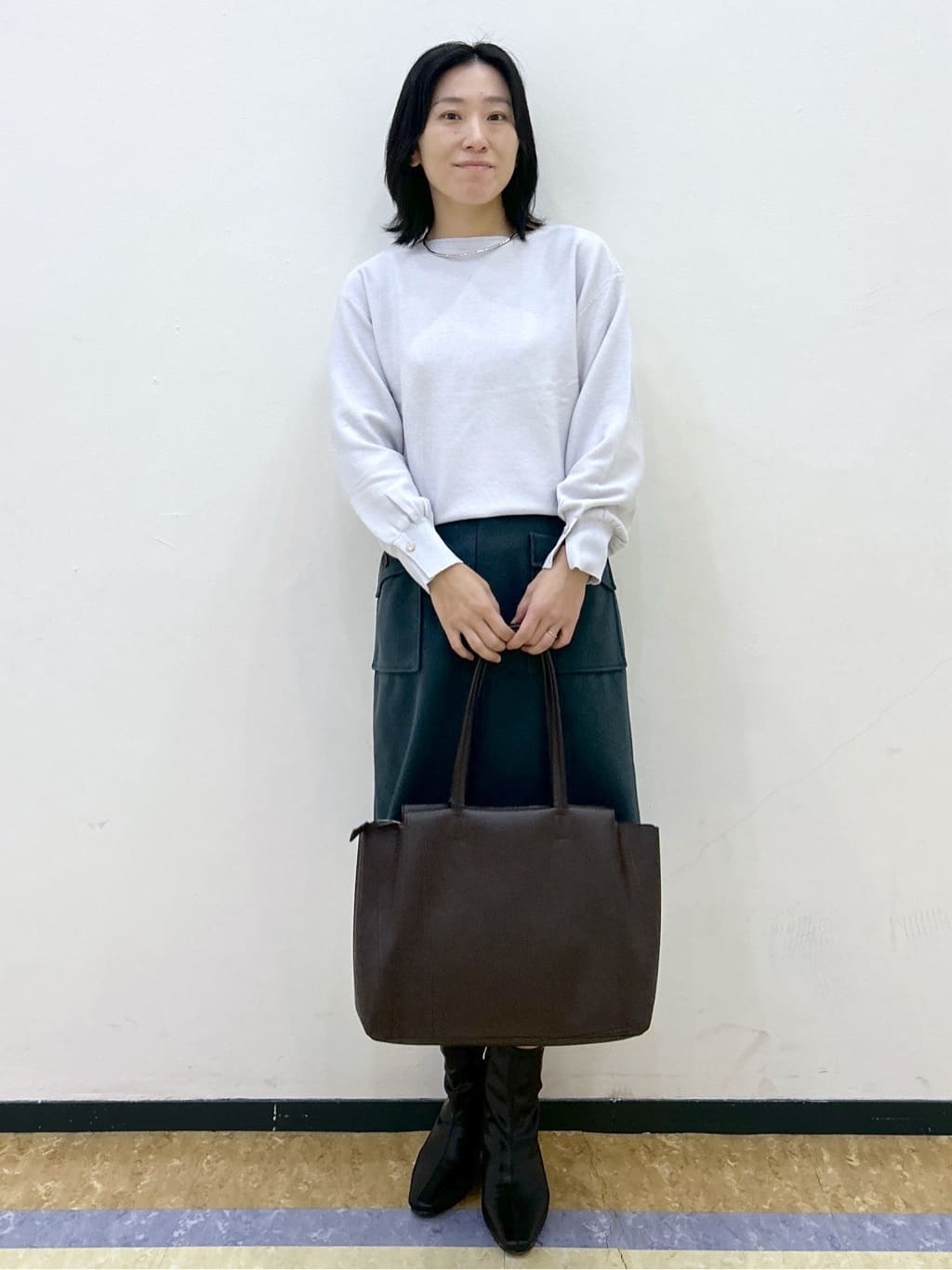 su.さんの「index｜ラメガーター編みボートネックニット【洗濯機OK】《8col／XS～LL》」を使ったコーディネート
