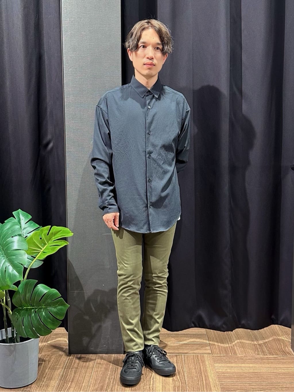 tomoyaさんの「THE SHOP TK｜リンクスジオメトリック長袖Tシャツ【サスティナブル素材使用/洗濯機OK】」を使ったコーディネート
