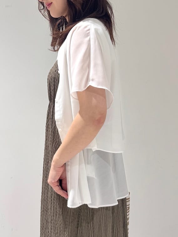 そんさんの「INDIVI｜【洗える／レイヤードにも活躍】ペプラムインナートップス」を使ったコーディネート