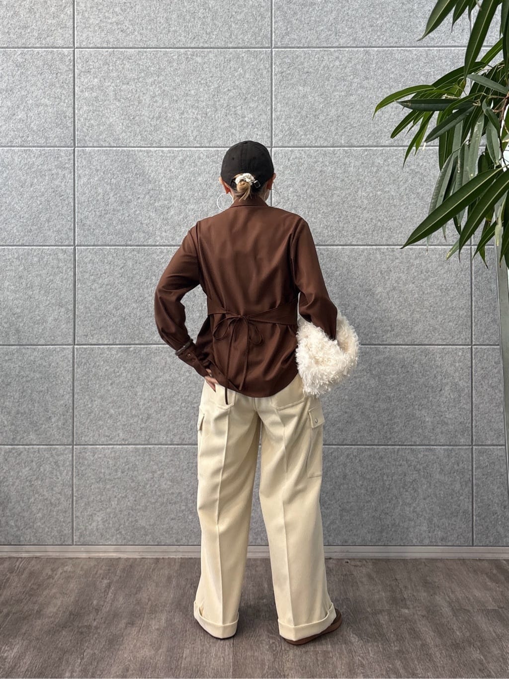 kotakiさんの「INDIVI｜アシメジレシャツ」を使ったコーディネート