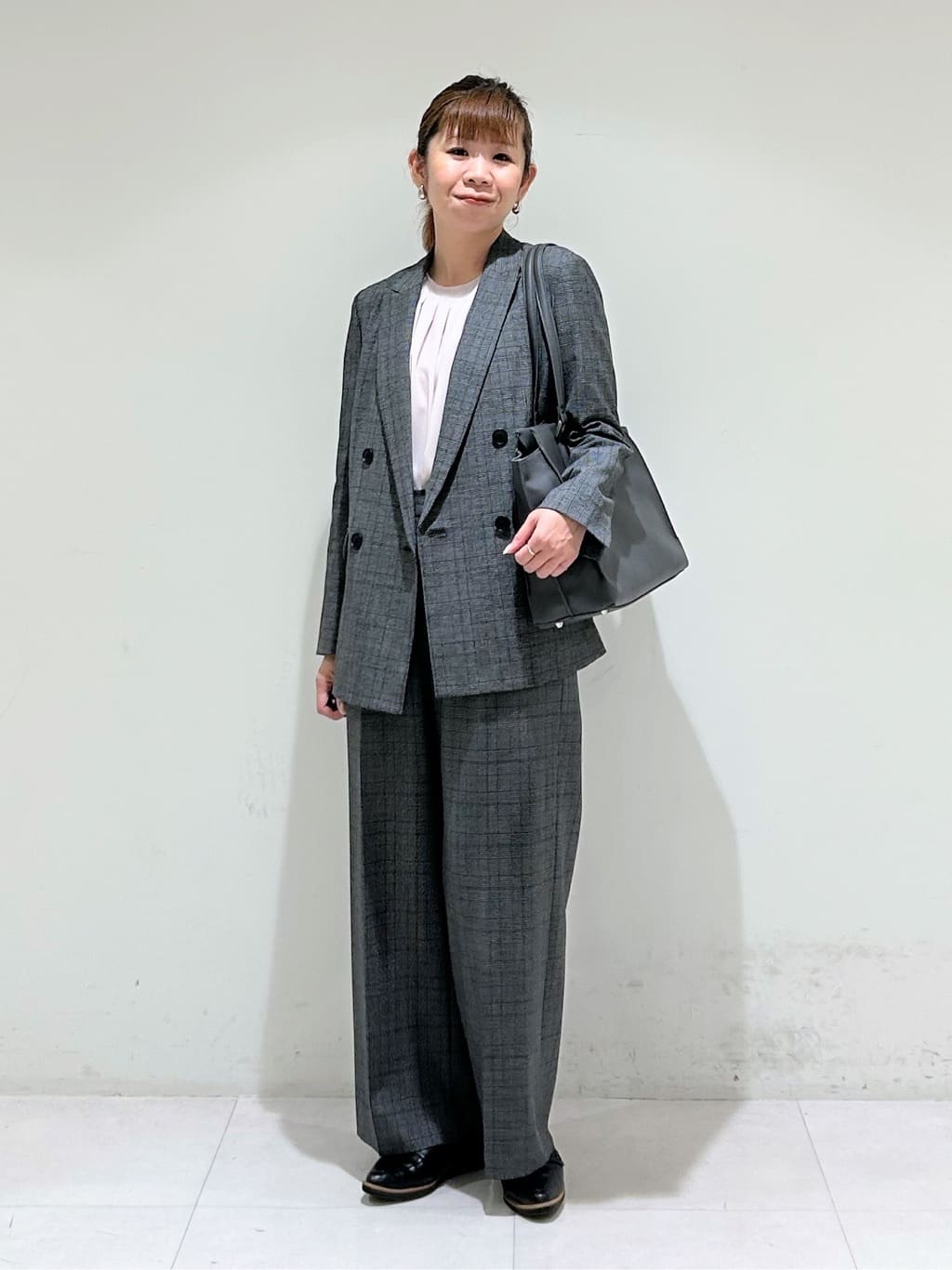 tsuyuさんの「INDIVI｜【洗える／オンオフ】チェック柄ダブルジャケット」を使ったコーディネート
