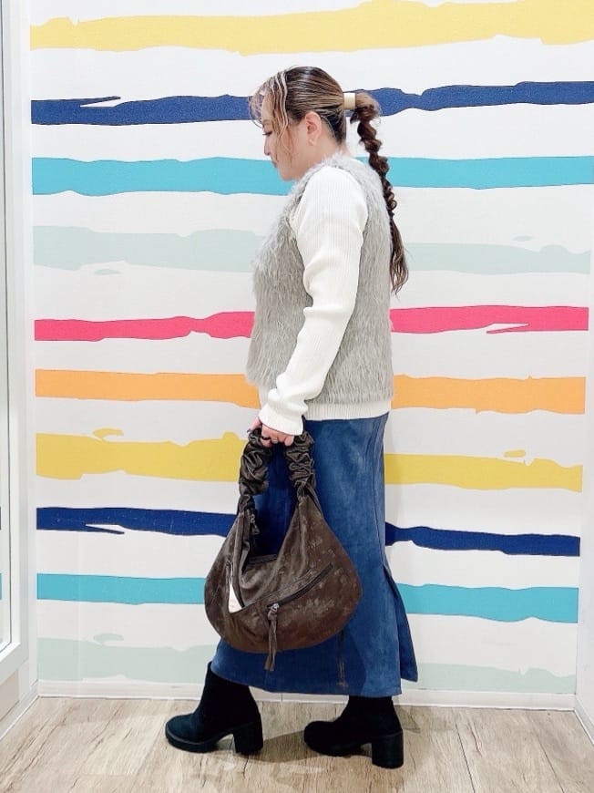 Peeさんの「SHOO･LA･RUE｜」を使ったコーディネート