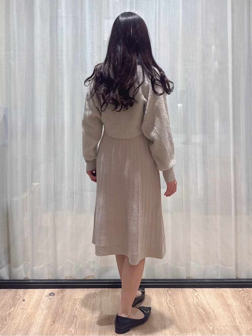 ぞうげさんの「OPAQUE.CLIP｜ラメフェザープルオーバーセット ニットワンピース【洗濯機OK】《XS～LL》」を使ったコーディネート