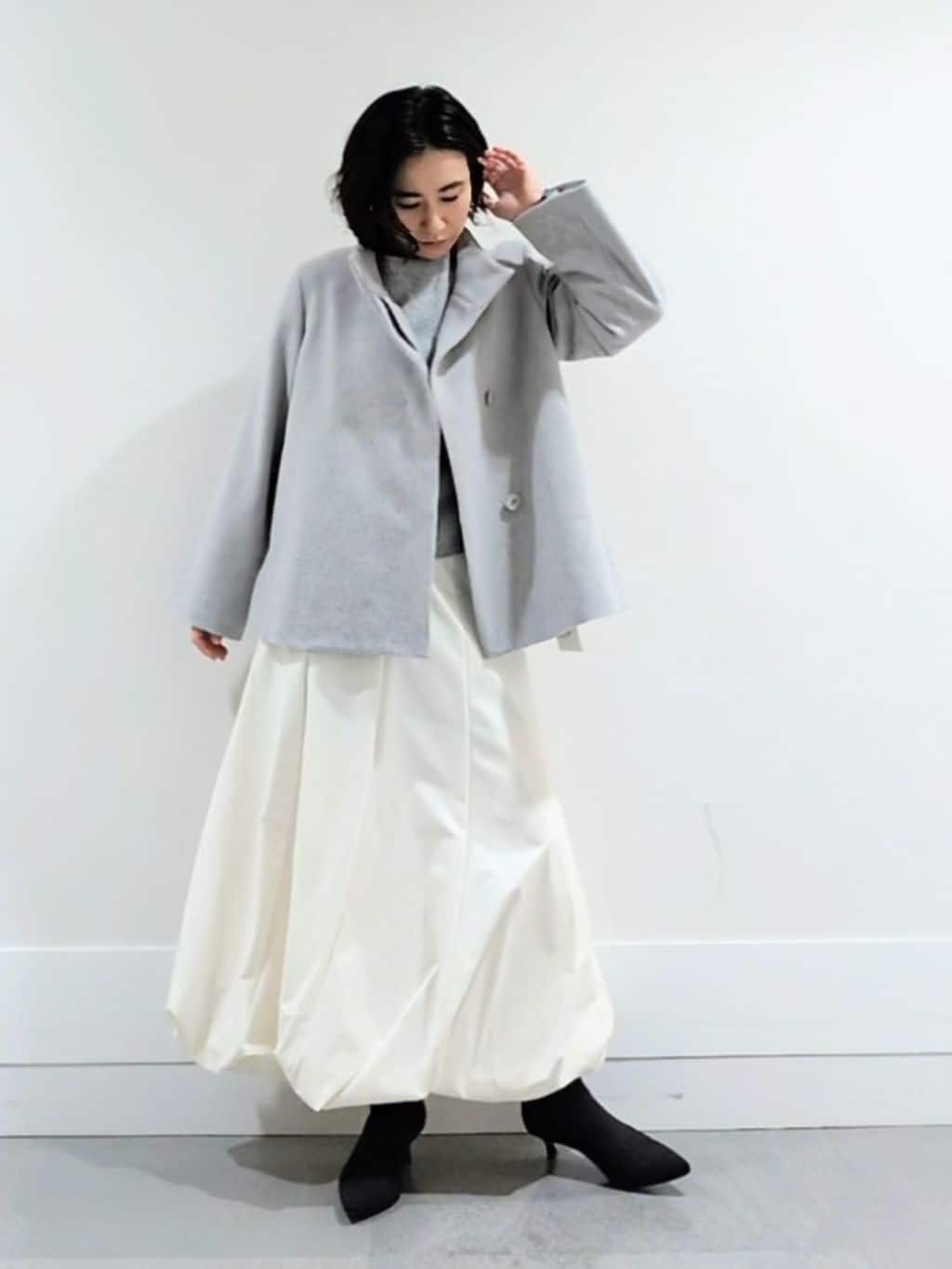 ミズタさんの「UNTITLED｜【セットアップ可/ゆったり】ウール混ラメニット」を使ったコーディネート