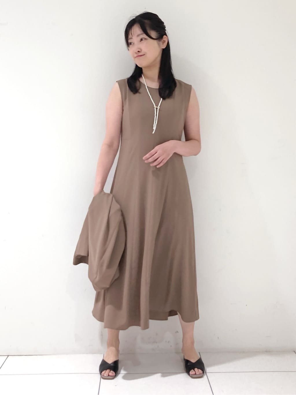 momokoさんの「INDIVI｜【軽く羽織れる！】ダブルジャケット」を使ったコーディネート