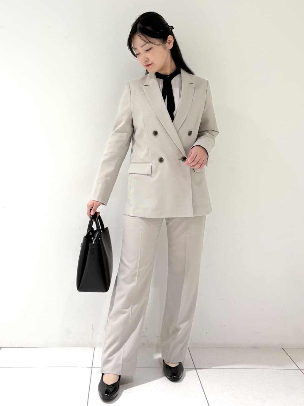 momokoさんの「INDIVI｜【UVケア】ライトダブルジャケット」を使ったコーディネート
