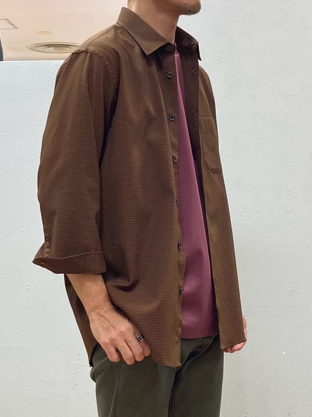 シュンさんの「TAKEO KIKUCHI｜【COOL CITY WEAR】DotAir（R）サッカー シャツ」を使ったコーディネート