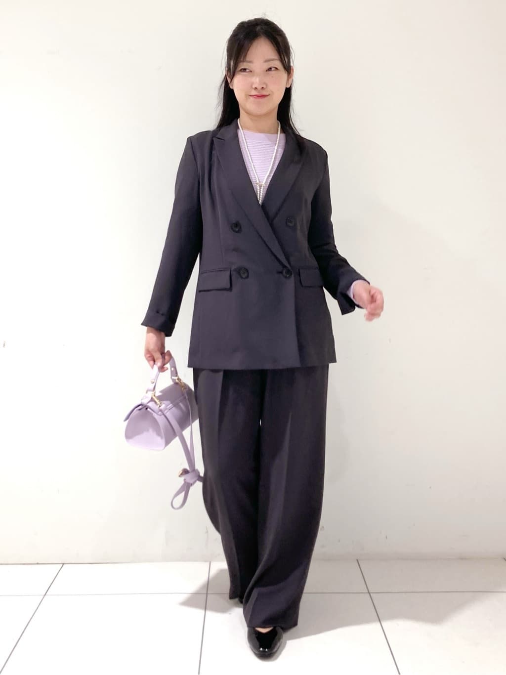 momokoさんの「INDIVI｜【洗える／体型カバー】美シルエットニット」を使ったコーディネート