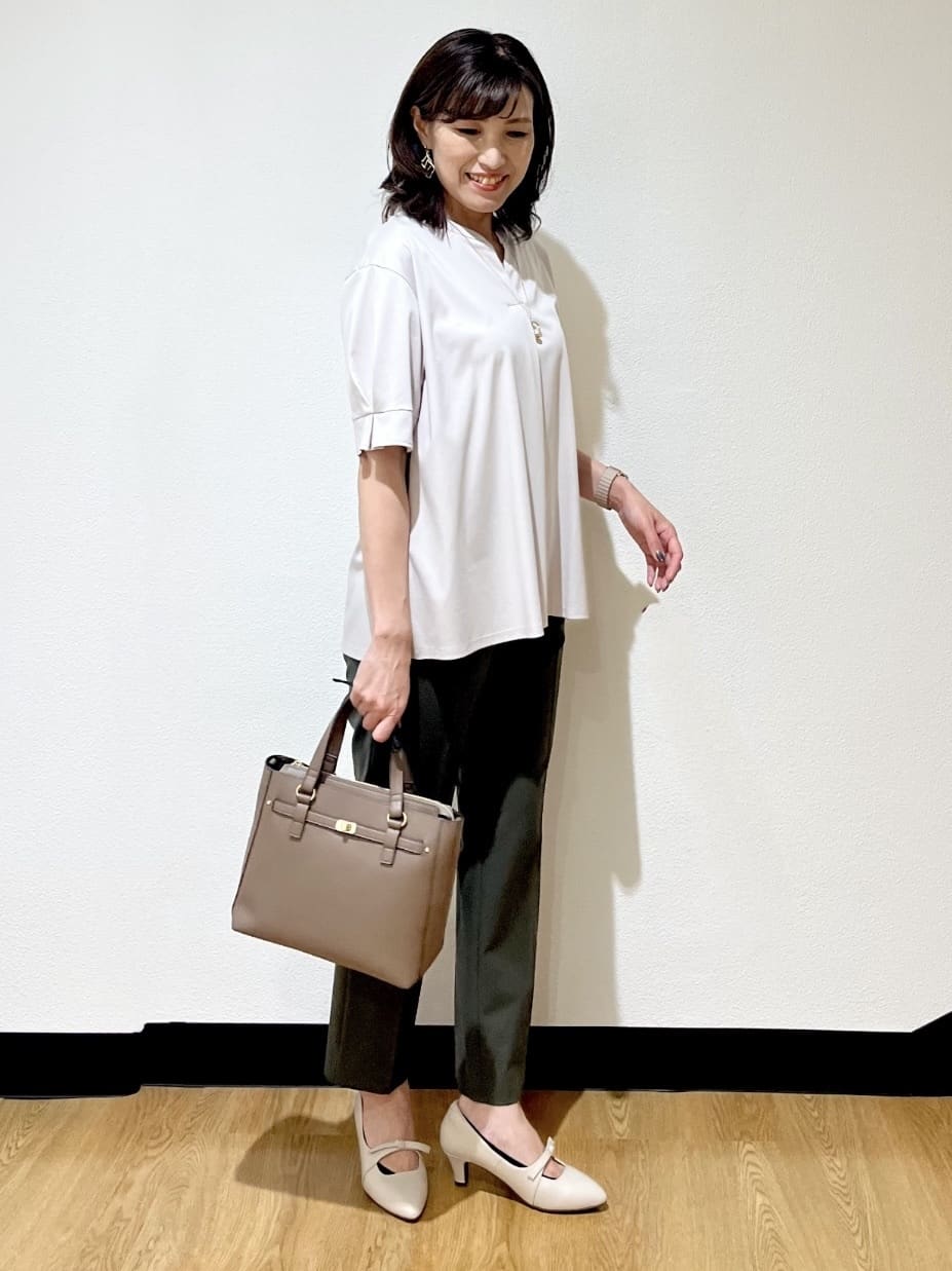 ayaさんの「Reflect｜【私のパンツ／手洗い可】ベーシックテーパードパンツ」を使ったコーディネート