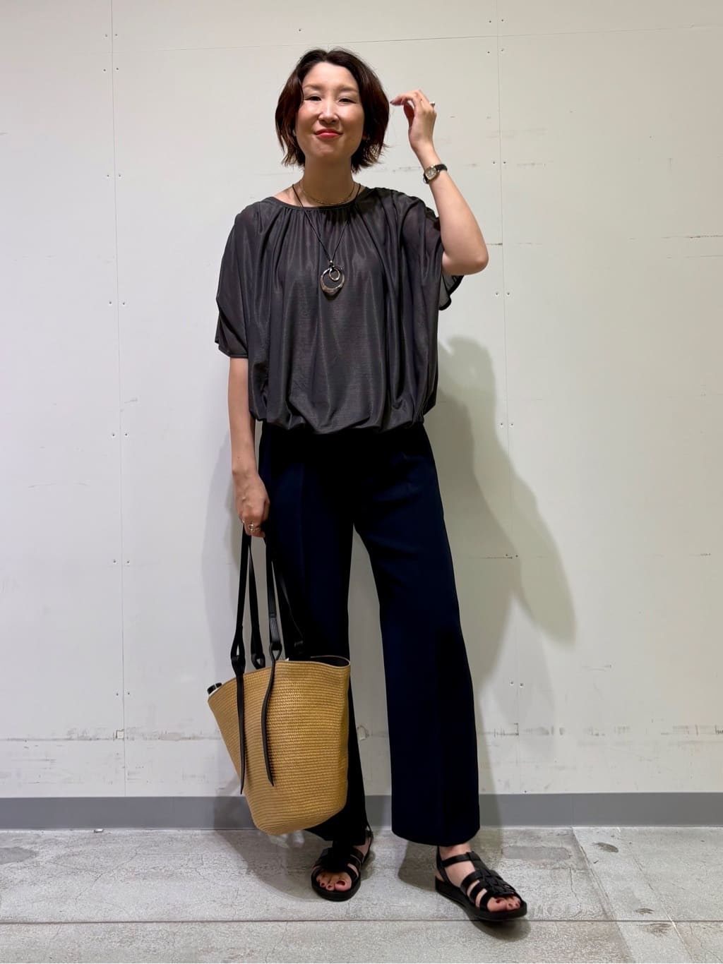 yuriさんの「INDIVI｜【着る日傘／遮熱／UVケア】ワイドパンツ」を使ったコーディネート