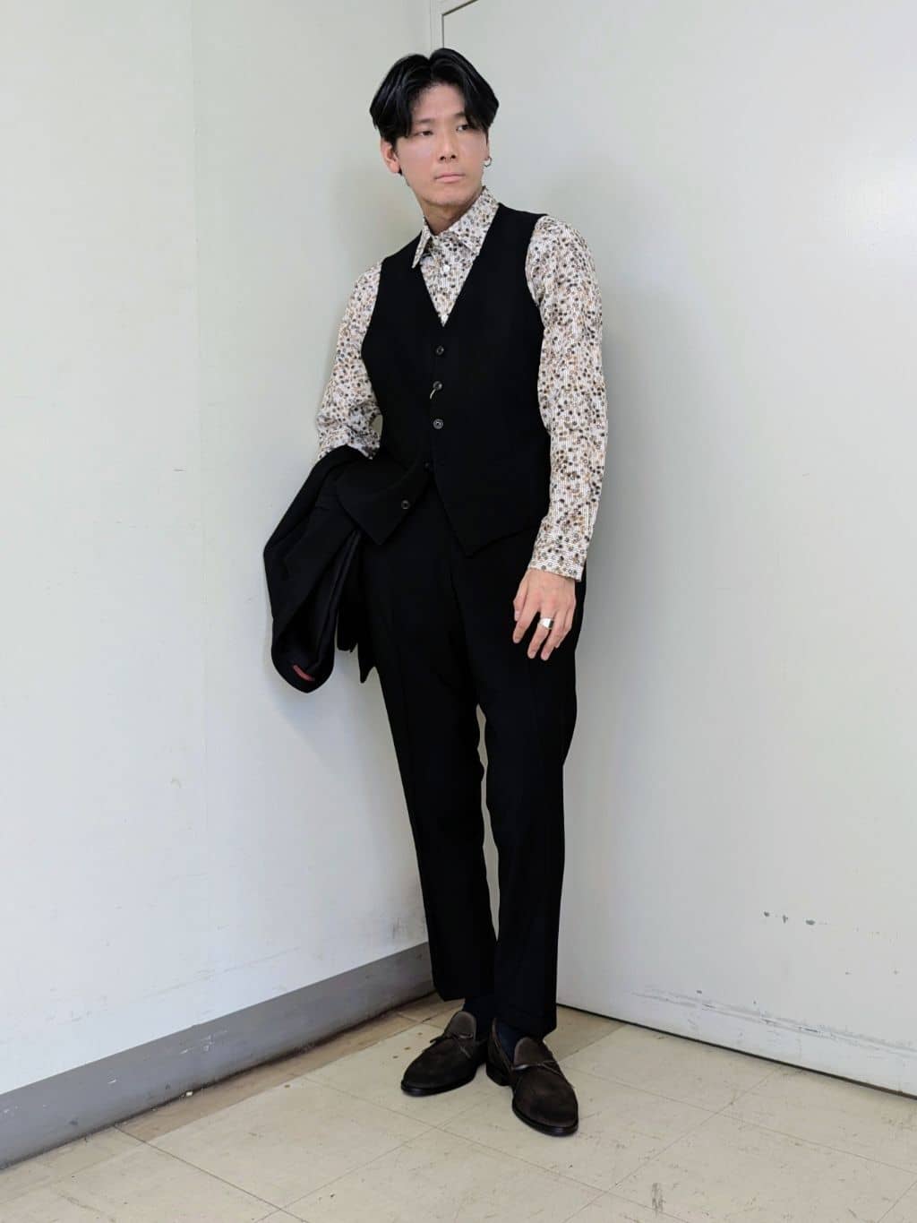 ryoさんの「TAKEO KIKUCHI｜ディープブラック ジャケット」を使ったコーディネート