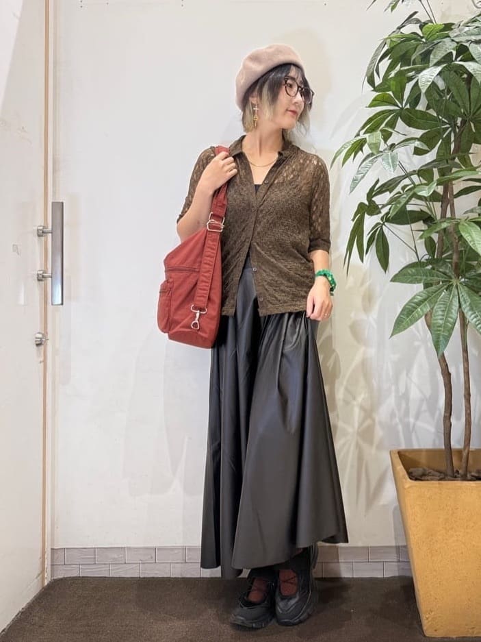 misakiさんの「SHOO･LA･RUE｜【S-LL/5分袖】大人の抜け感 襟付きレーストップス」を使ったコーディネート