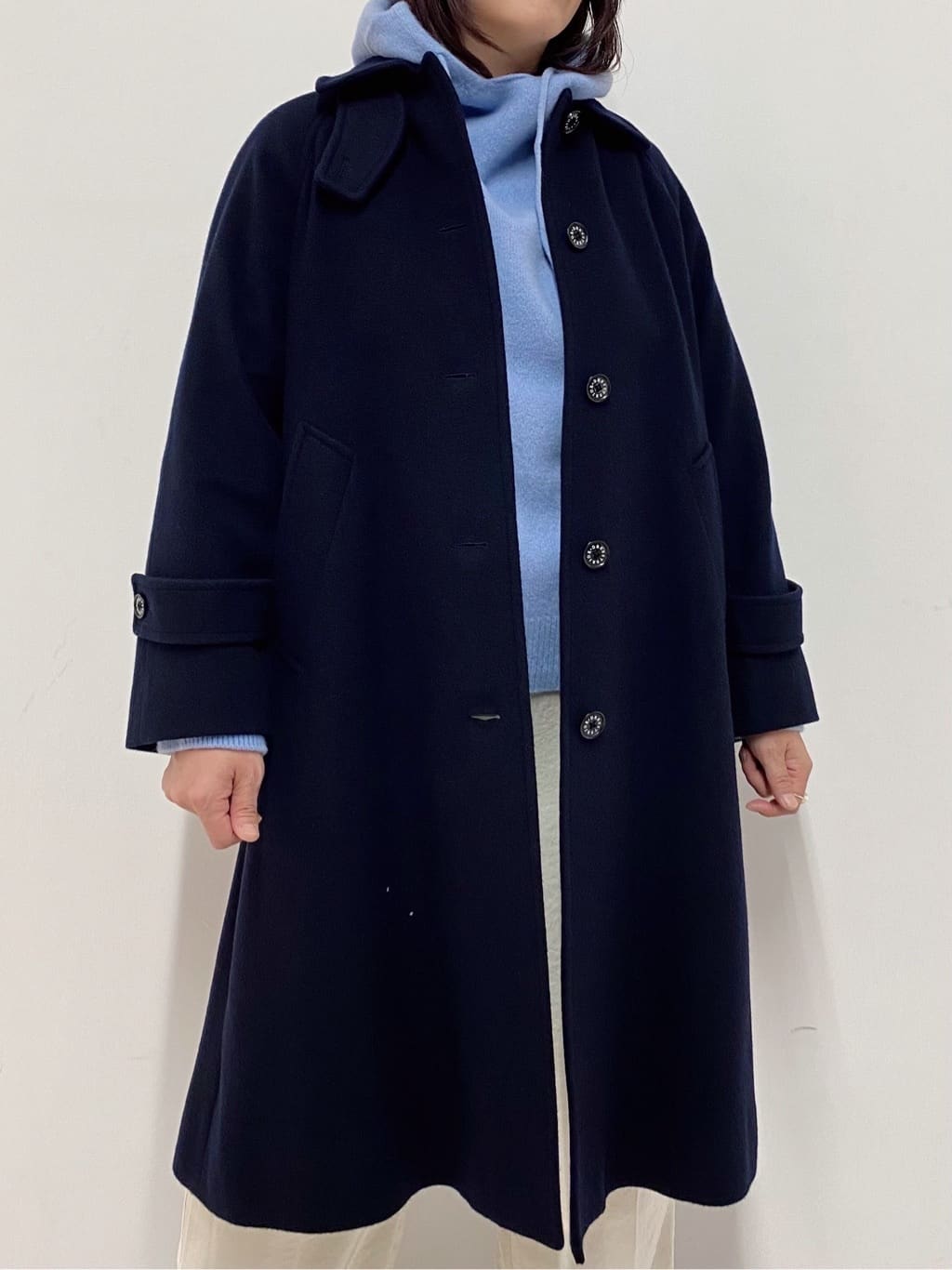 Sawaguchiさんの「DRESSTERIOR｜◆【ウォッシャブル/ウエストゴム】サテンイージーパンツ」を使ったコーディネート