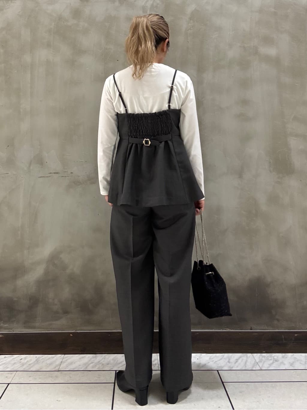 minaさんの「grove｜【カセット服】主役級キャミビスチェ」を使ったコーディネート