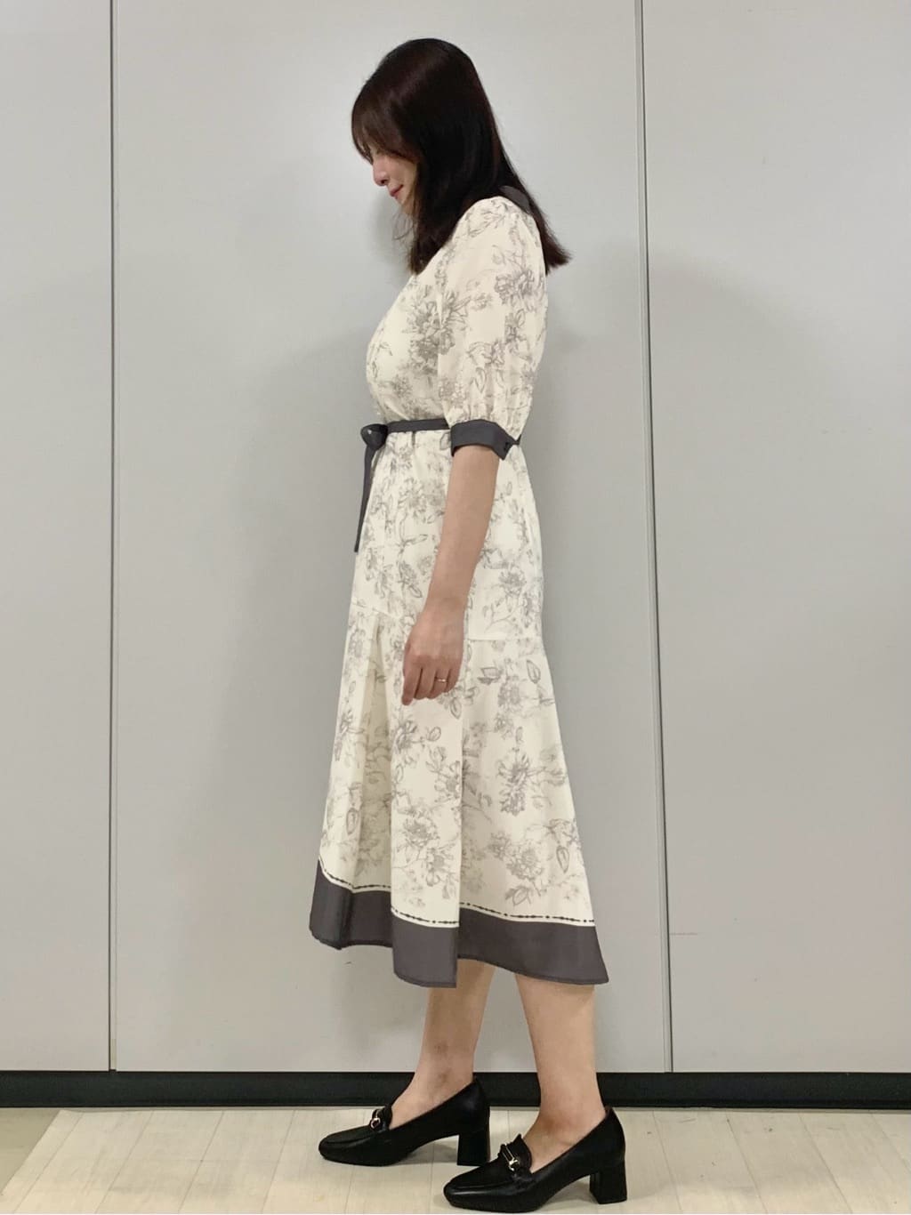 kasumiさんの「index｜2WAY パネルフラワーバイカラーワンピース【洗濯機洗い可／イージーアイロン】」を使ったコーディネート