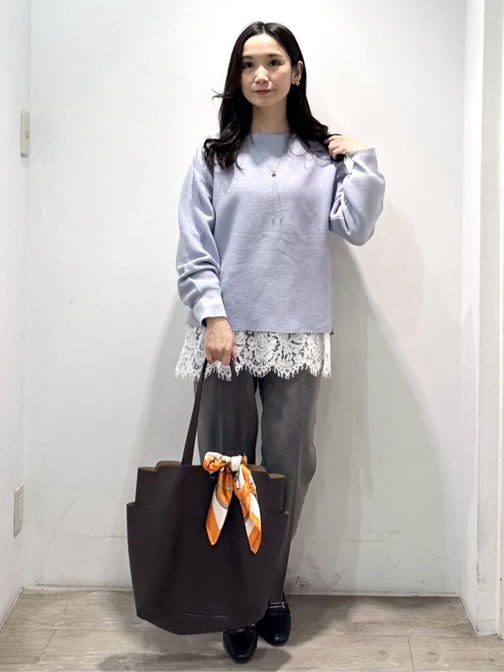 yuicciさんの「OPAQUE.CLIP｜ラメガーターボートネックニット【洗濯機OK】」を使ったコーディネート