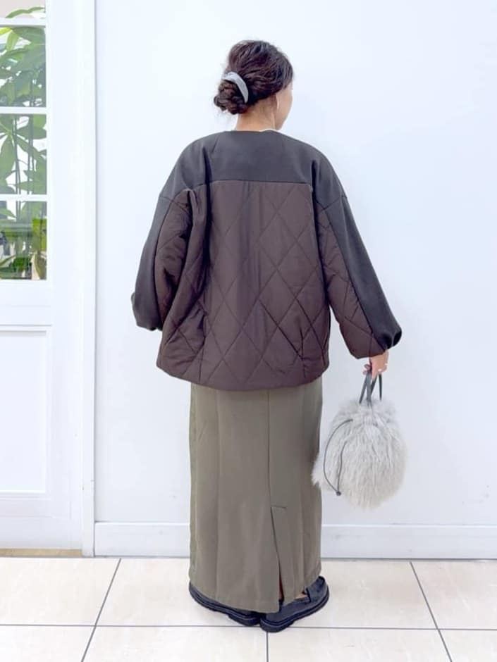 Osawaさんの「Dessin｜ダンボールジップブルゾン」を使ったコーディネート