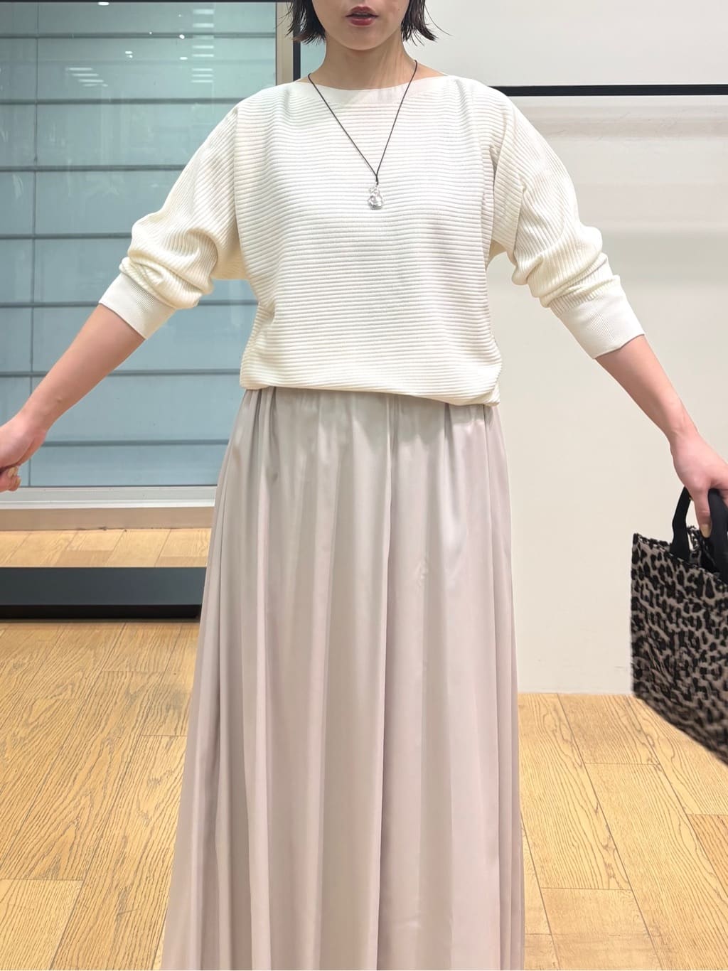 asamiさんの「INDIVI｜【洗える／体型カバー】美シルエットニット」を使ったコーディネート