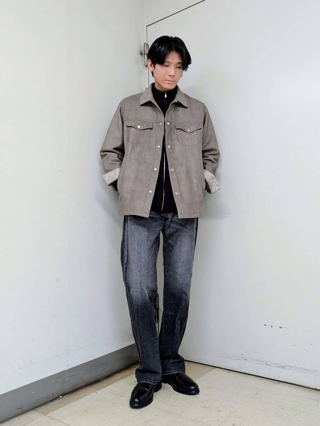 ryoさんの「TAKEO KIKUCHI｜アンチピリング ジップアップ ニット」を使ったコーディネート