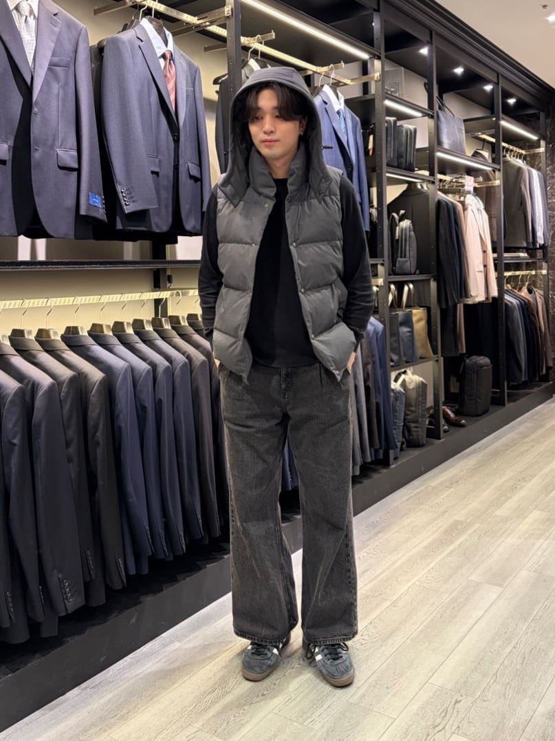 ふみふみさんの「TAKEO KIKUCHI｜【袖取り外し可】デタッチャブル ダウンブルゾン」を使ったコーディネート