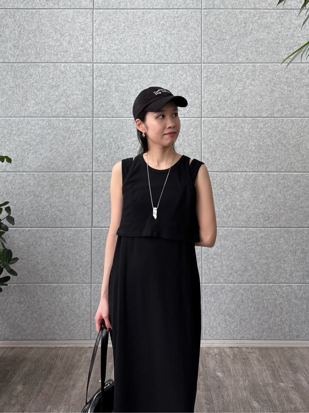 ひなさんの「INDIVI｜タンクトップレイヤードワンピース」を使ったコーディネート