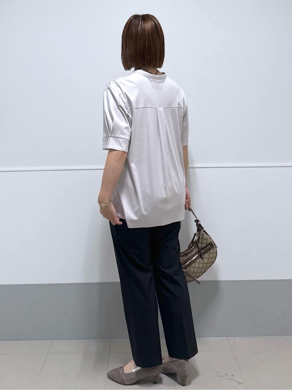 amiさんの「Reflect｜【私のパンツ／手洗い可】ベーシックテーパードパンツ」を使ったコーディネート