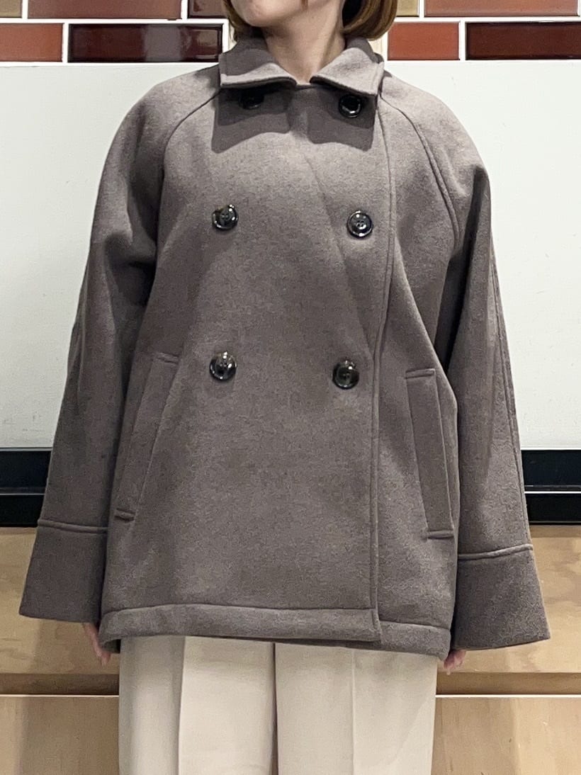 かのさんの「THE SHOP TK｜【華やかで柔らか】ふわふわフェザーニット/洗える・前後2WAY」を使ったコーディネート