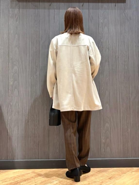 meiさんの「SHOO･LA･RUE｜【S-LL】上品さを纏う やわらかフェイクスエード ミドル丈ブルゾン」を使ったコーディネート
