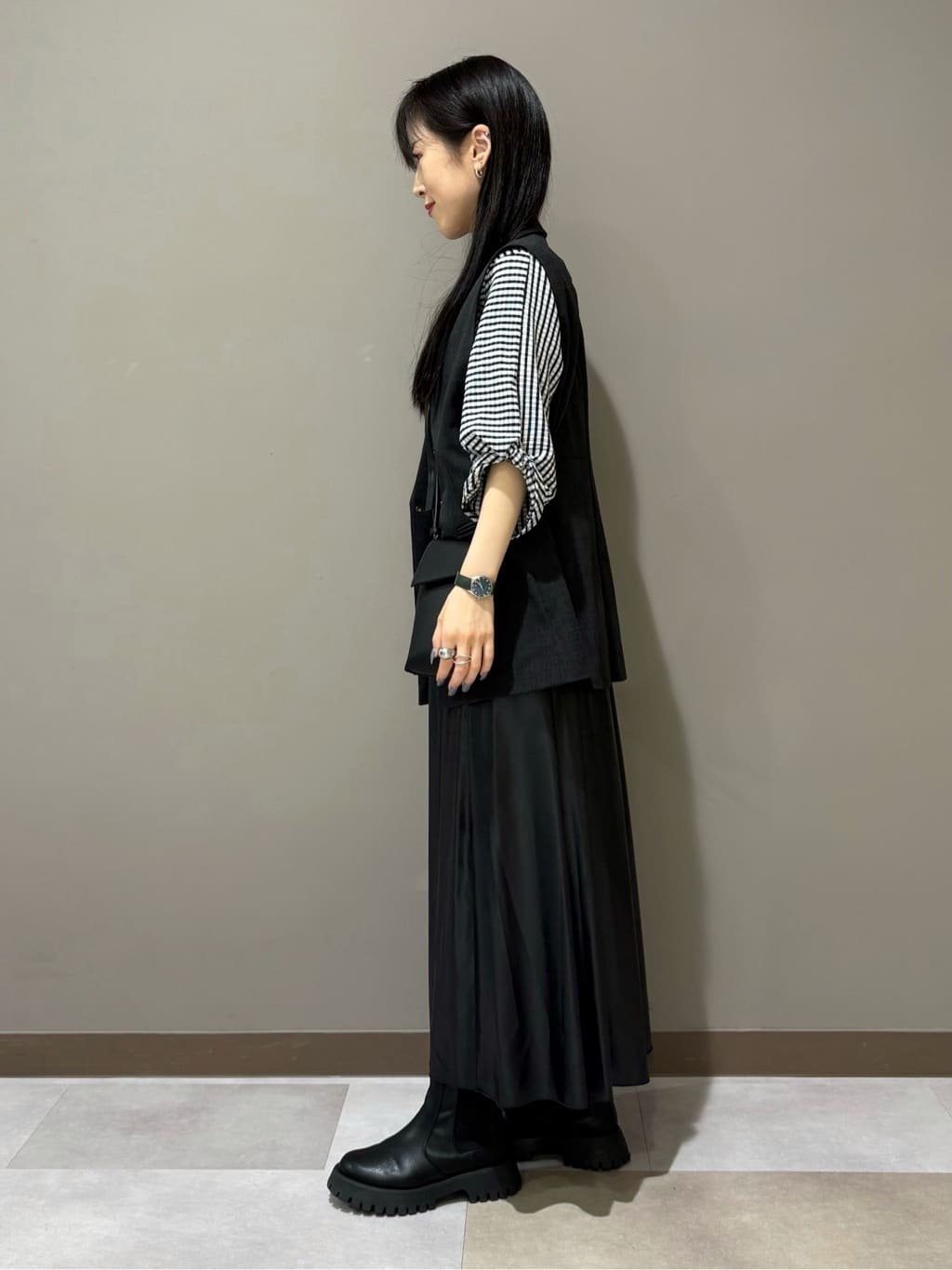 KEIKOさんの「INDIVI｜【セットアップ可能】凹凸ストレッチ素材テーラードカラージレジャケット」を使ったコーディネート