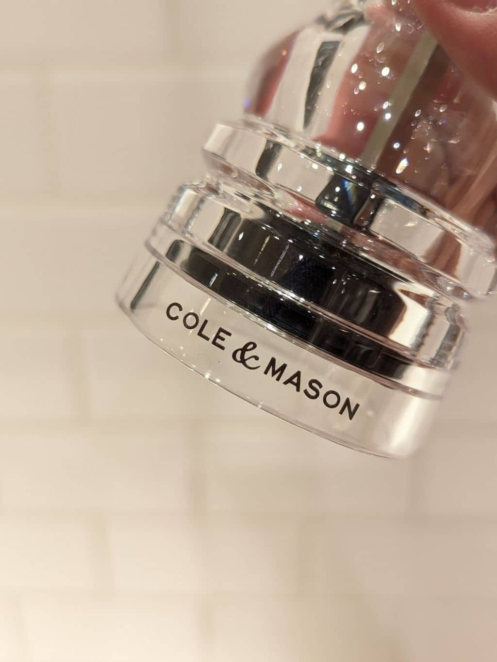 シモさんの「212 KITCHEN STORE｜ロンドン アクリル ペッパーミル 13cm ＜Cole&Mason コール＆メイソン＞」を使ったコーディネート