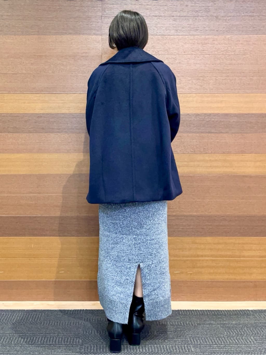 umiさんの「OPAQUE.CLIP｜カシミヤブレンドウールミドルピーコート」を使ったコーディネート
