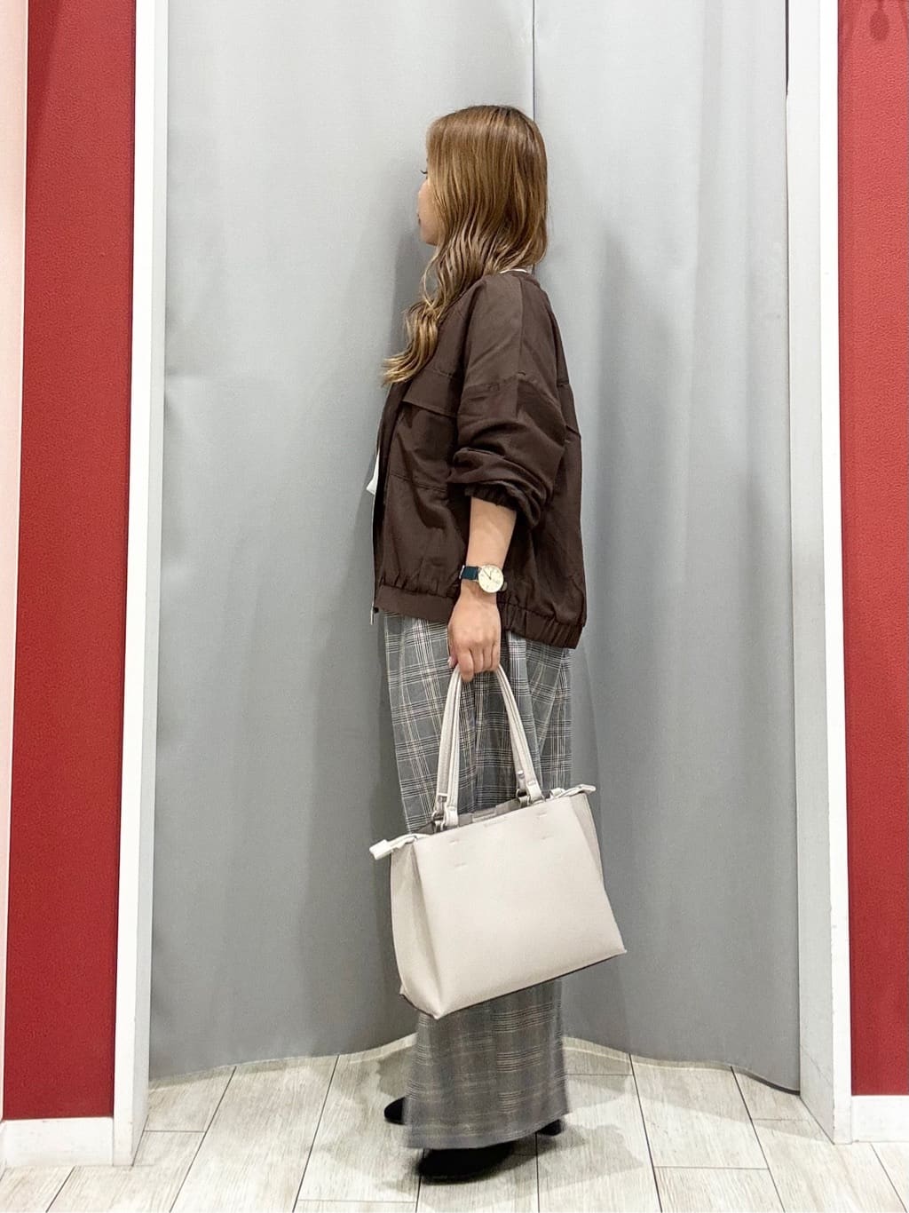 shioさんの「SHOO･LA･RUE｜【S-LL】寒暖差のある時期に 大人上品なシアーブルゾン」を使ったコーディネート