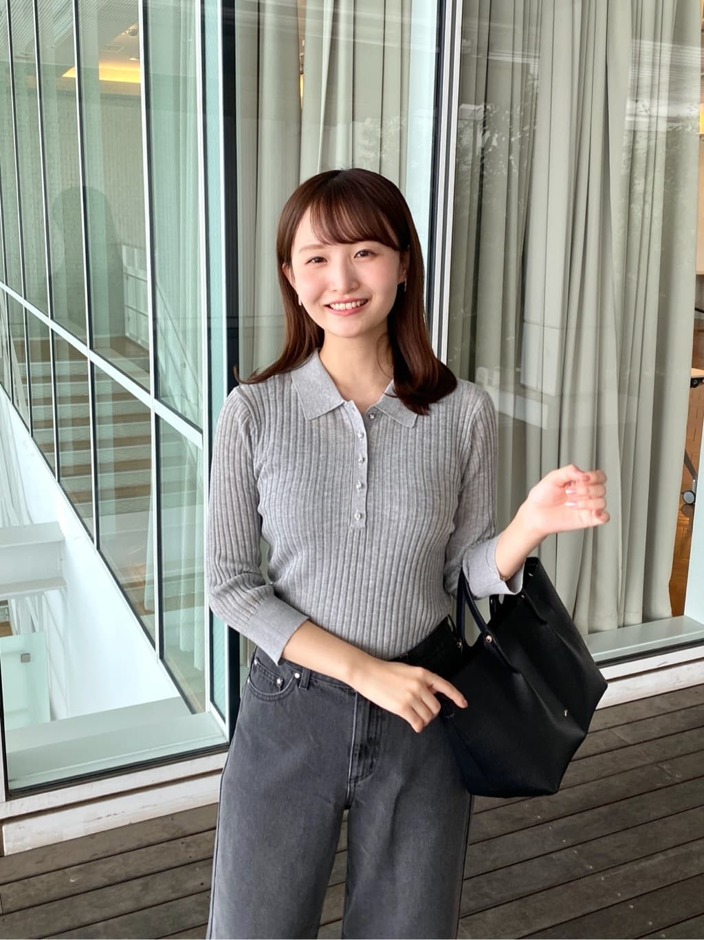 みさかさんの「index｜シアーリブ衿付きニット【洗濯機洗い可／抗ピル】」を使ったコーディネート
