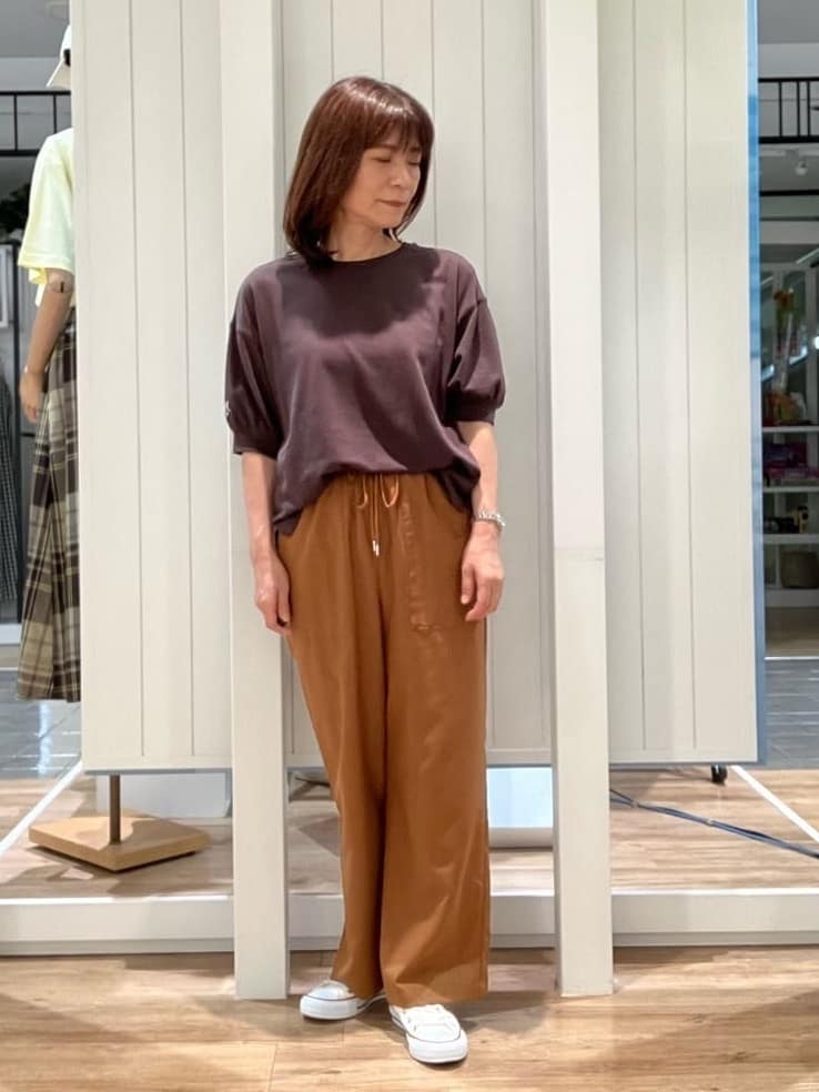 Fujitaさんの「Dessin｜【360度可愛い/前後2WAY/洗える】ライトコットンヘンリーカットソー」を使ったコーディネート