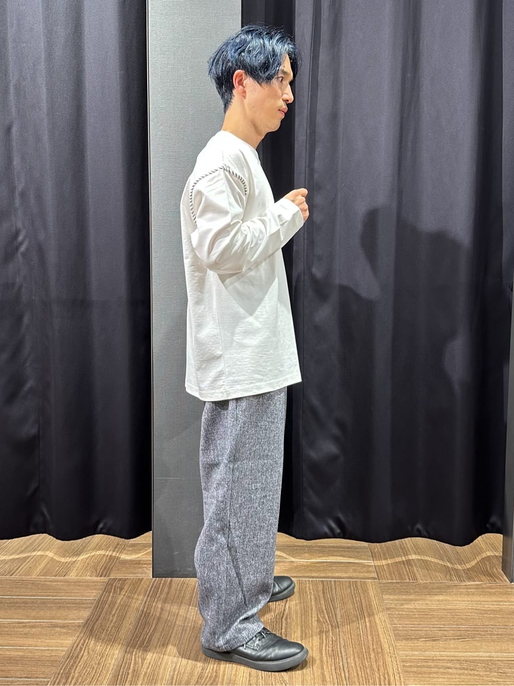 tomoyaさんの「THE SHOP TK｜ハンドステッチ長袖Tシャツ 【洗濯機OK】」を使ったコーディネート