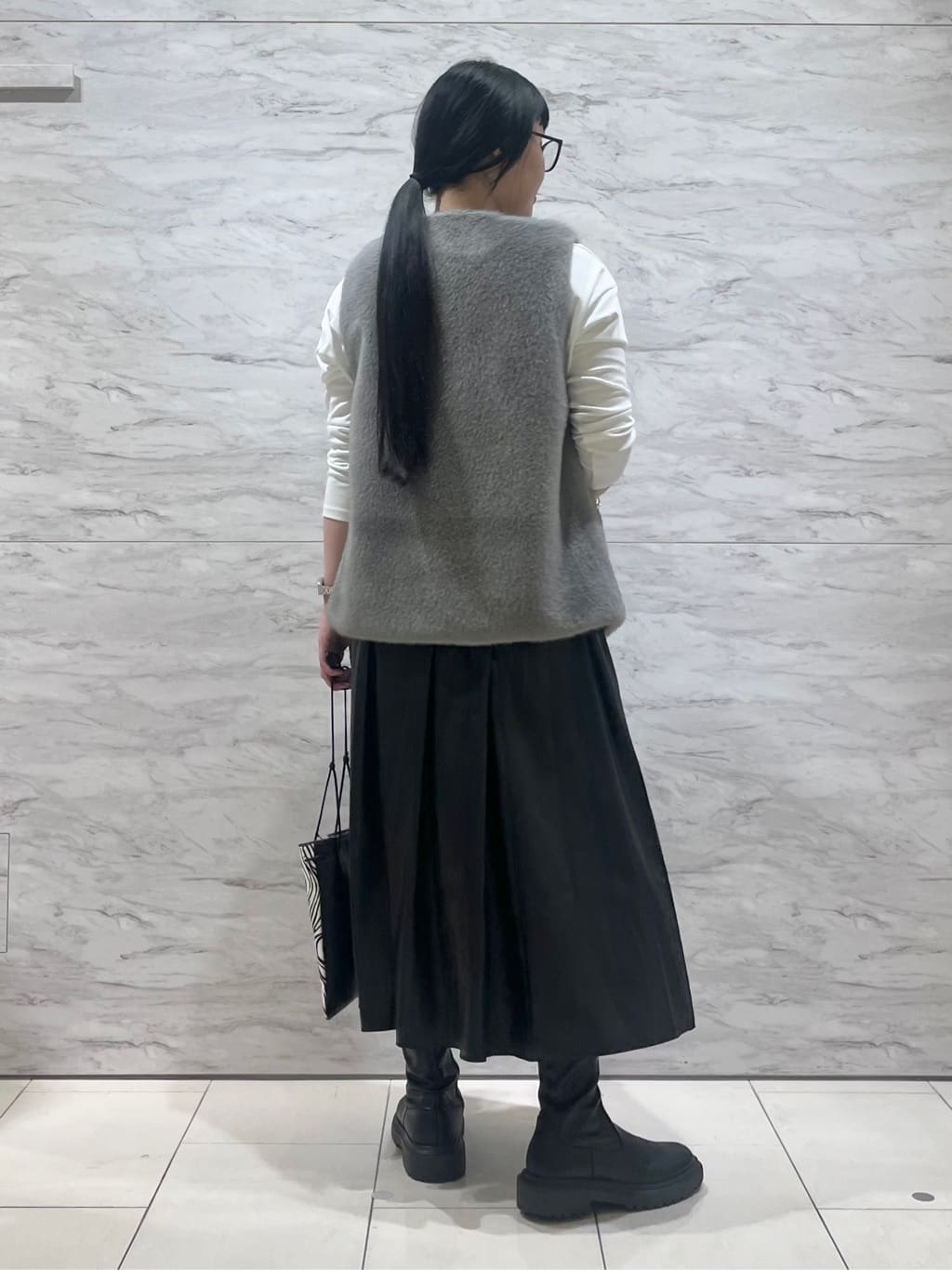 hasuさんの「INDIVI｜ミンク調フェイクファージレ」を使ったコーディネート