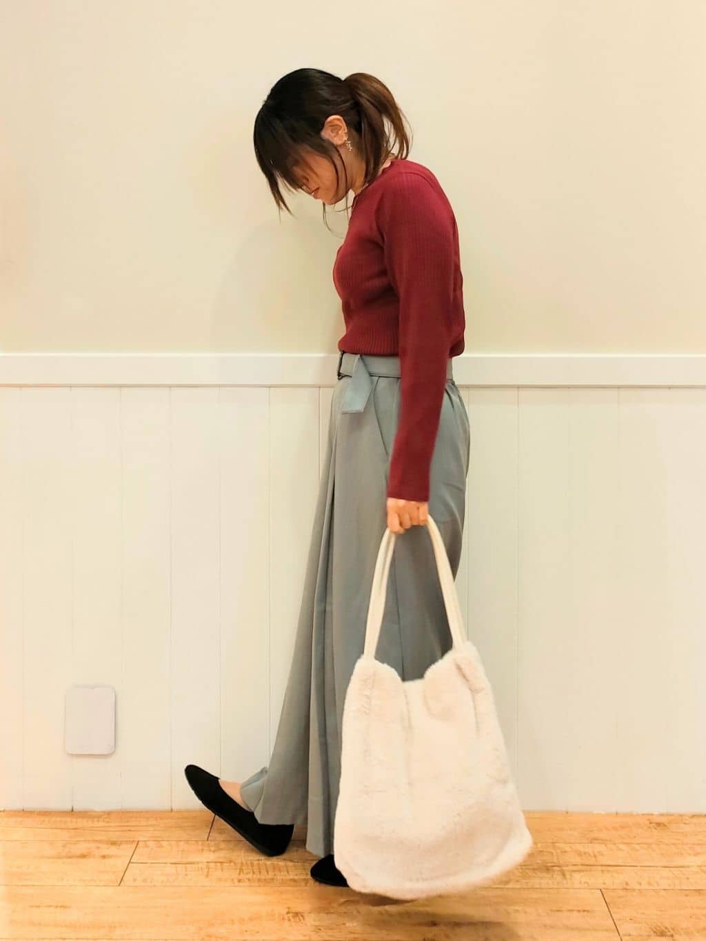 NMさんの「SHOO･LA･RUE｜【着丈選べる/S-LL】スタイルアップが叶う ベルト付きワイドパンツ」を使ったコーディネート