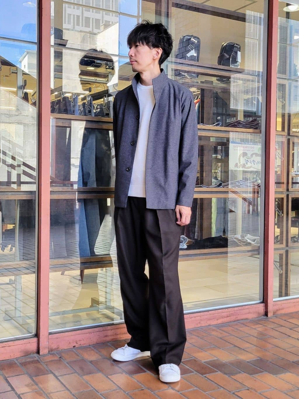 piroyaさんの「TAKEO KIKUCHI｜ツイルジャージー イタリアンカラージャケット」を使ったコーディネート