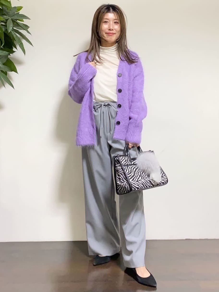 tomoさんの「UNTITLED｜【ゆったり】アルパカ混シャギー カーディガン」を使ったコーディネート